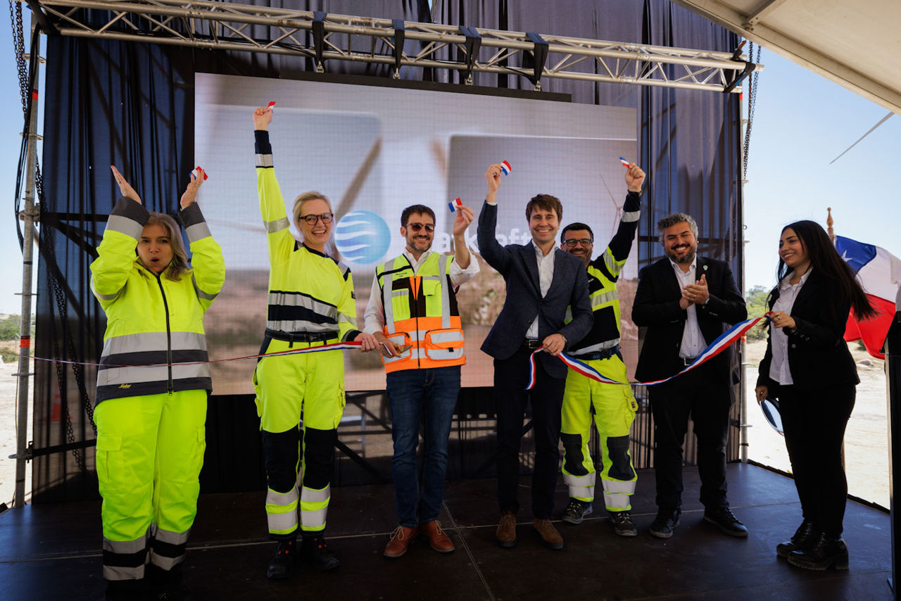 The inauguration ceremony of Statkraft E&oacute;lico on November 21, with Ingeborg D&aring;rflot, the Chilean Minister of Energy, Diego Pardow, the Regional Minister of Energy, Claudio Mart&iacute;nez, and Norway&rsquo;s Ambassador in Chile, Per Anders Nilsen. &nbsp;